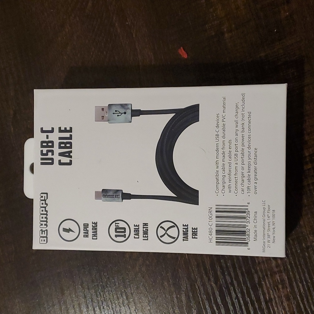 USB-C cable - Picture 2 of 3